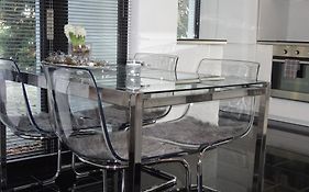 Apartment Black & White Neuss